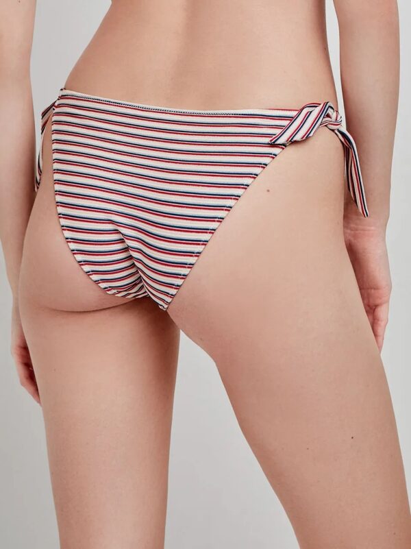 Bikini 226 - Imagen 6
